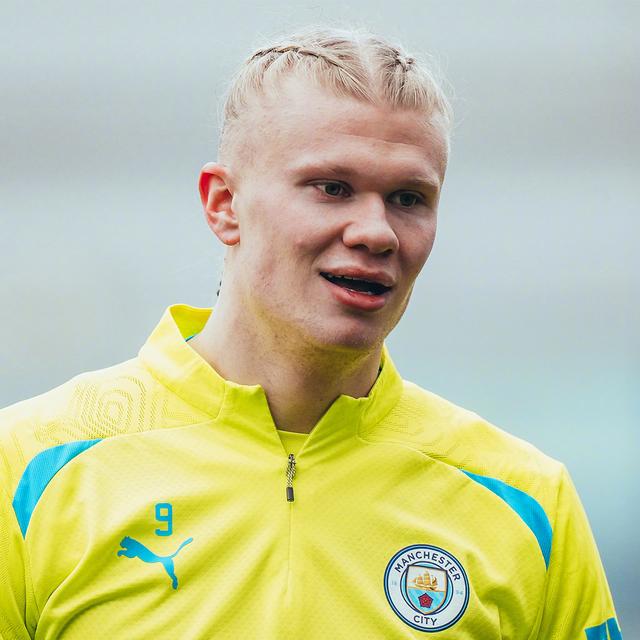 欧冠战报：库杜斯、西蒙斯点射，热刺3-0布拉格斯拉维亚（欧冠简讯：库杜斯、西蒙斯先后点球建功，热刺3比0完胜布拉格斯拉维亚）