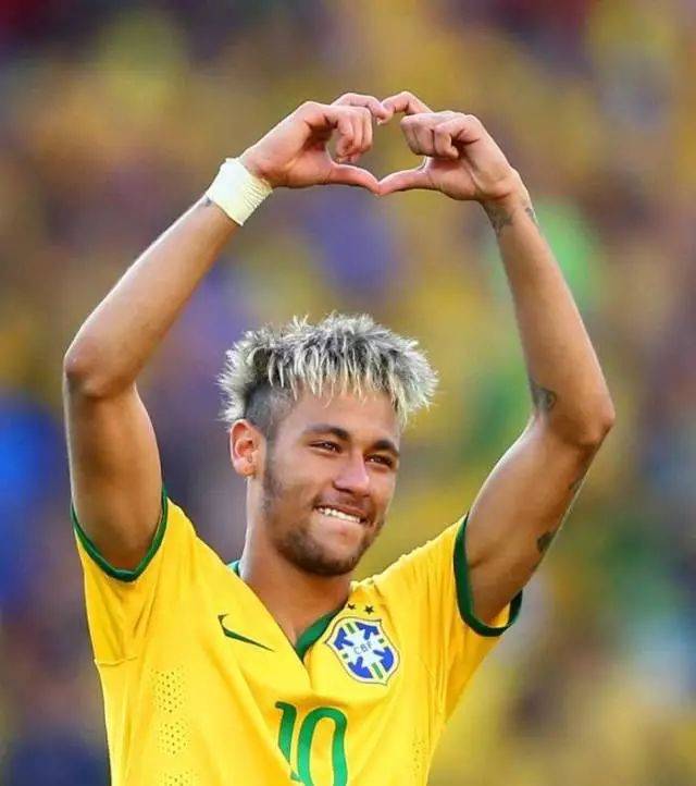 埃尔切名宿：我当年边踢边养应对耻骨炎，亚马尔伤势并未恶化（埃尔切传奇：当年我带伤边踢边养对抗耻骨炎，亚马尔伤情未加重）