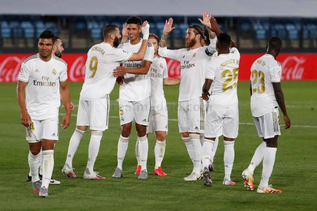 亚亚-图雷：瓜迪奥拉是毒蛇，我妻子说他不是男人还很坏