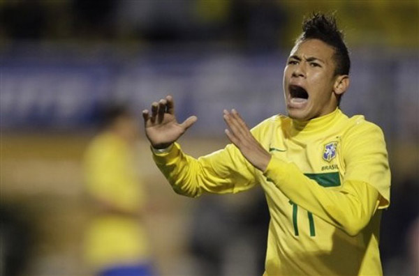 记者：卡内达观战浙江U20全运比赛，希望能发现更多优秀球员（记者：卡内达现身观战浙江U20全运会，期待物色更多优秀球员）