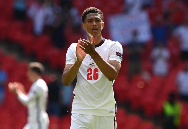 阿斯：巴萨冬窗不会乱卖人，米纳和穆里略的例子仍历历在目（阿斯报：巴萨冬窗不会轻易出售球员，米纳与穆里略的教训犹在眼前）