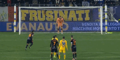 记者：曼联追逐塞梅尼奥的策略很谨慎，利物浦已经退出（记者称曼联谨慎追逐塞梅尼奥，利物浦已退出竞争）