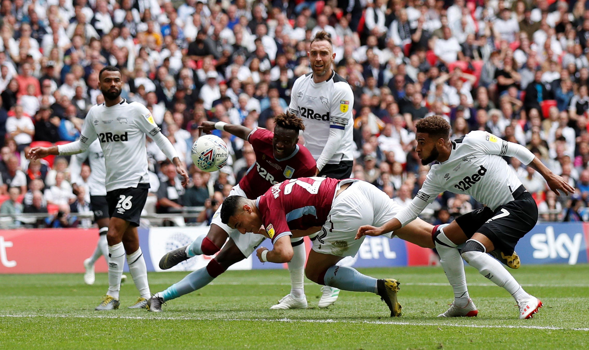 NBA第一次首发19分钟，杨瀚森全新体验，他正在证明自己属于这里（NBA处子首发19分钟，杨瀚森全新体验：他正证明自己属于这里）
