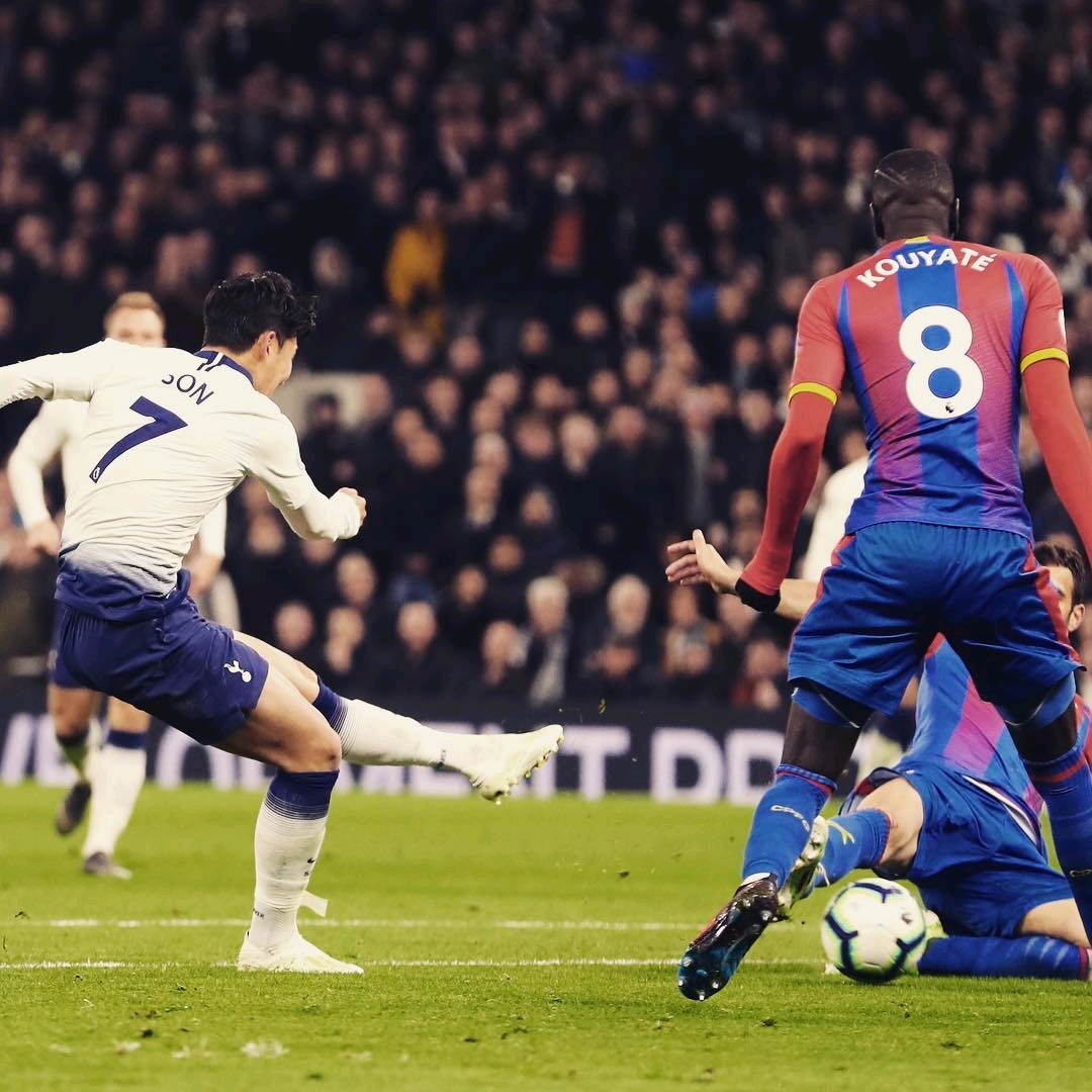 足球中超球队前锋脚踝受伤，赛季恐报销（中超队前锋脚踝重伤，本赛季恐提前报销）