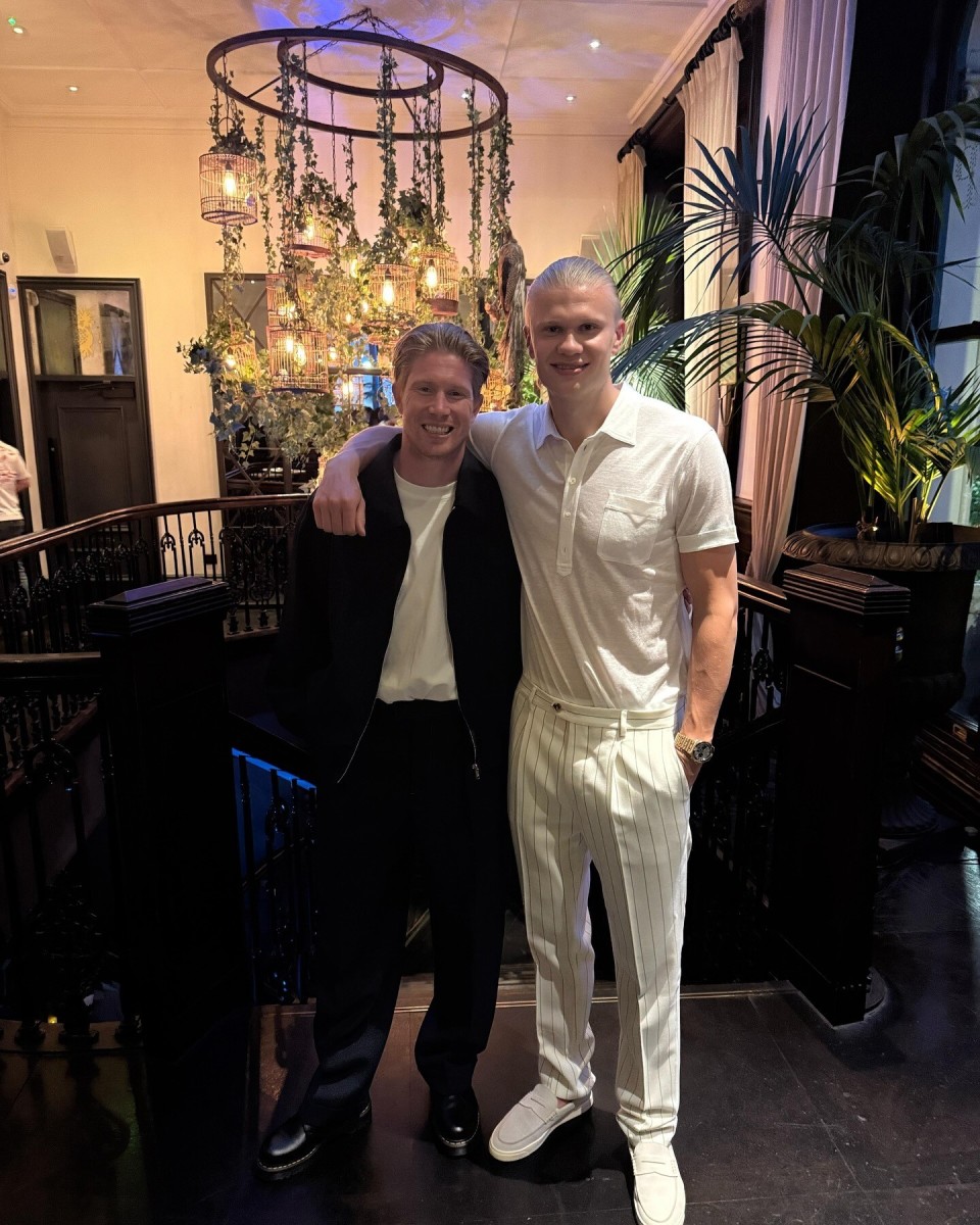 法兰克福主帅：因头球输比赛令人懊恼，遗憾上半场没进第二球（法兰克福主帅：头球失守令人懊恼，遗憾半场未能再下一城）